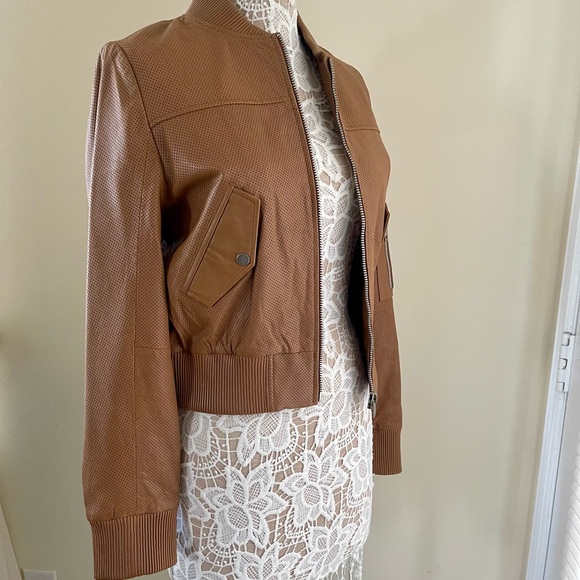 New Leather bomber jacket women Walter Baker size L,runs M-L org $459 - Picture 10 of 13